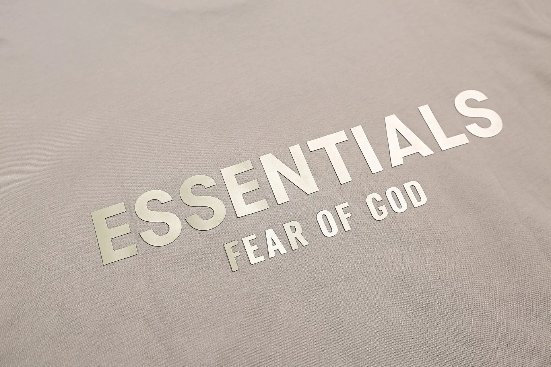 🆕 FEAR OF GOD ESSENTIALS logo T ：E 5315# ： Black Sizes： S M L XL